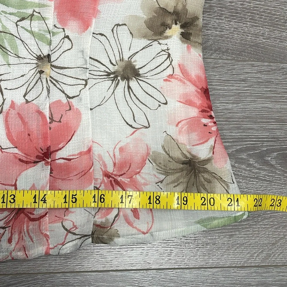Alfred Dunner Floral Short Sleeve Button Down Blouse 12 - Picture 7 of 15